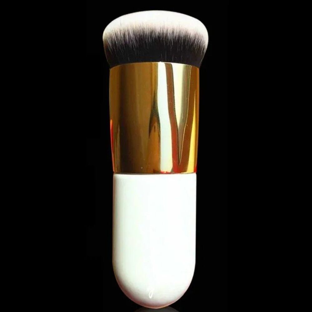 Soft Makeup Brush for Powder, Blush & Bronzer | Smooth Blending Tool - Picture 4 of 7